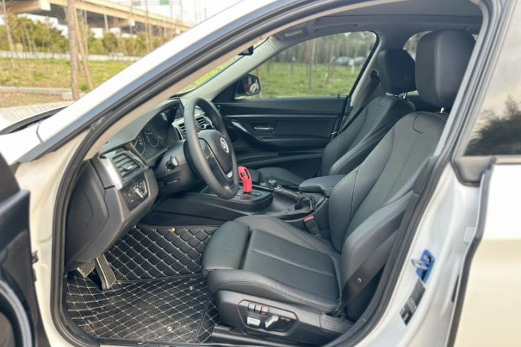 Used BMW 3 Series GT 2018 320i Sport Edition