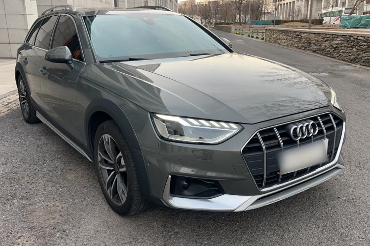 Used Audi A4 2023 allroad quattro
