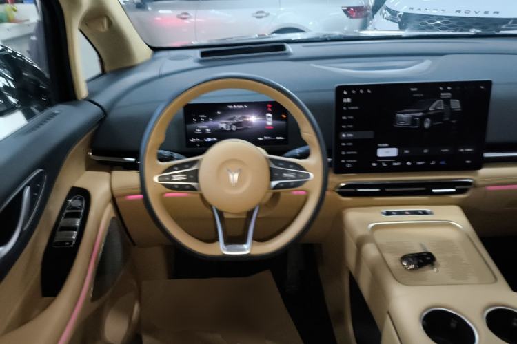 Used VOYAH Dream 2025 PHEV Four-Wheel Drive Prestige Qiankun Edition