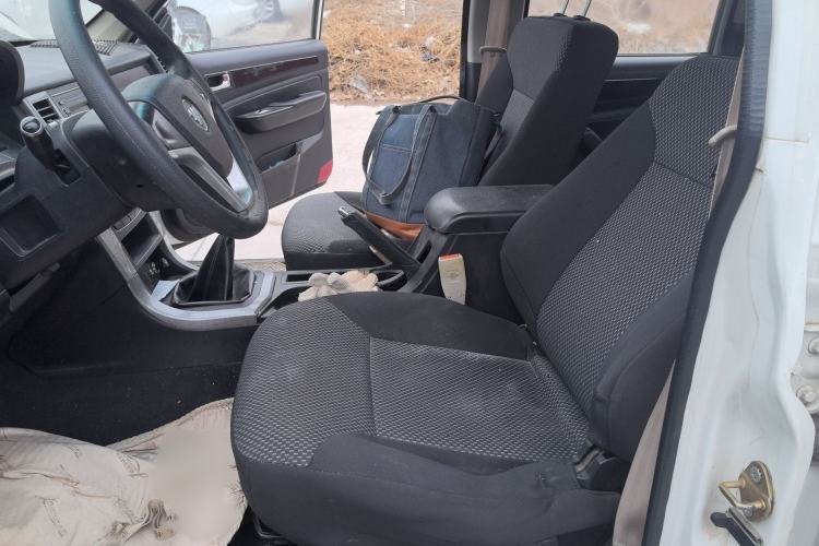 Used Foton Sapporo 2015 2.4L 2WD Comfort Edition 5555 Long G69S4M