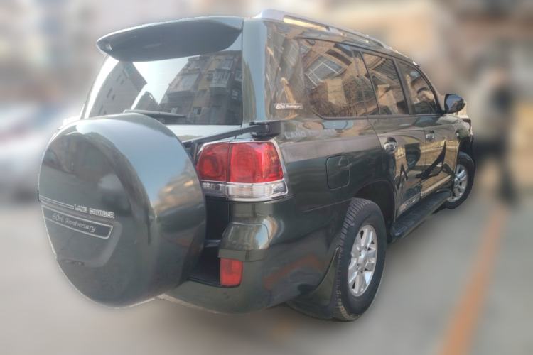 Used Toyota Land Cruiser 2011 4.0L GX Parallel Import