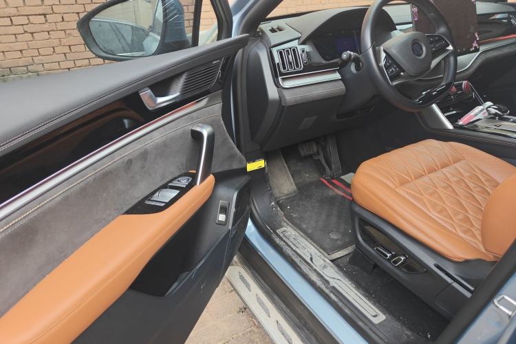 Used BYD Tang New Energy 2023 DM-i Champion Edition 112KM Prestige Model Driver Seat