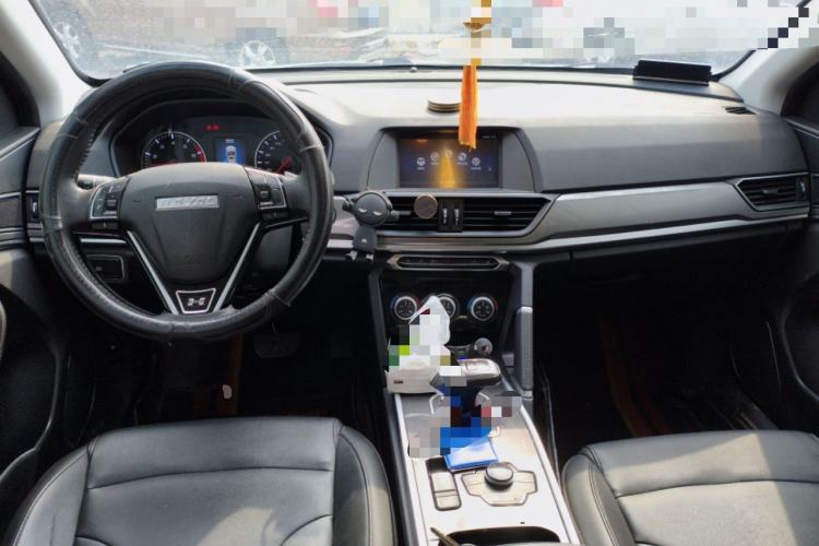 Used Haval H6 2019 Sport Edition 1.5T Automatic Two-Wheel Drive Elite Model China VI Center Console