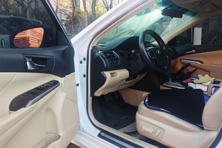 Used Toyota Camry 2015 2.0G Premier Edition