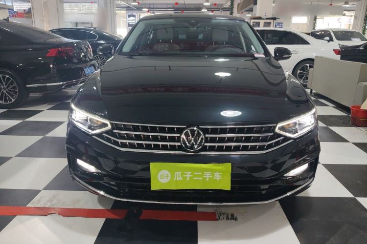 Used Volkswagen Magotan 2023 2 Million Units Commemorative Edition 330TSI DSG Luxury Version Front