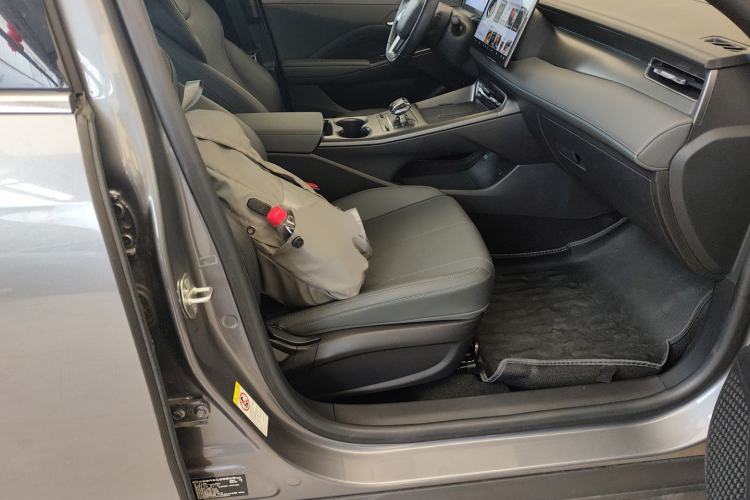 Used BYD Qin PLUS 2025 DM-i Smart Drive 120KM Superior Model Right Front Seat