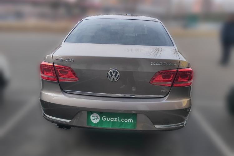 Used Volkswagen Magotan 2015 2.0 TSI Luxury Model
