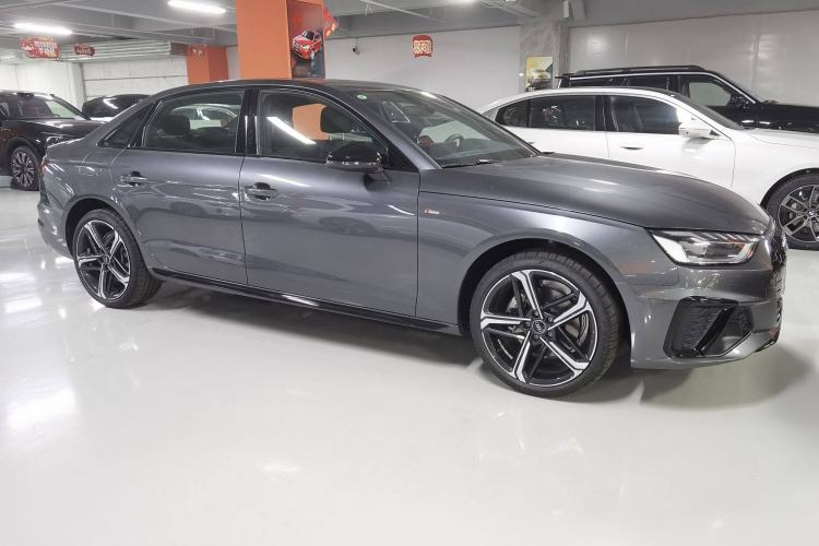 Used Audi A4L 2025 2 Million Units Enjoyment Version 40 TFSI Luxury Dynamic Edition
