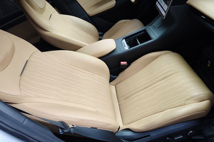 Used Geely Galaxy L7 2024 1.5T 115 km PLUS Dragon Edition
