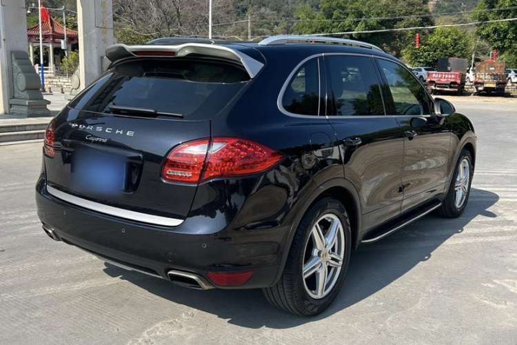 Used Porsche Cayenne 2014 Cayenne Platinum Edition 3.0T