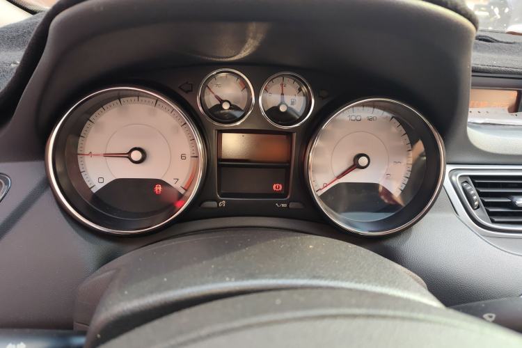 Used Peugeot 308 2013 1.6L Manual Fashion Model