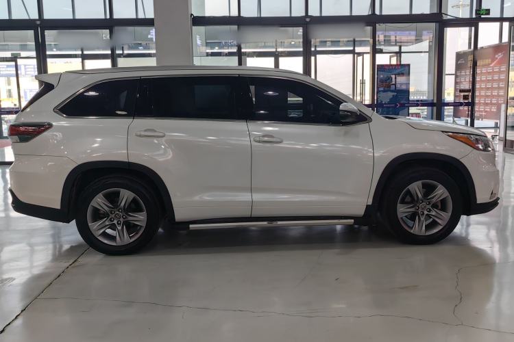 Used Toyota Highlander 2015 2.0T Four-Wheel Drive Luxury Edition 7-Seater