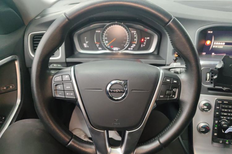 Used Volvo S60 2018 S60L T5 Intelligent Drive Progressive Edition
