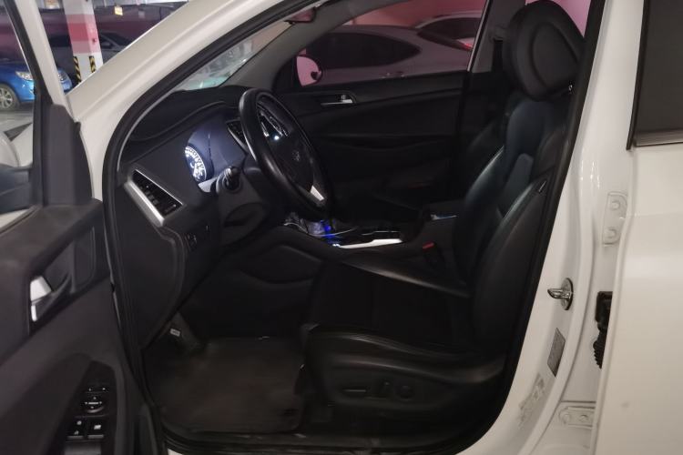 Used Hyundai Tucson 2018 1.6T Dual-Clutch Two-Wheel Drive 15th Anniversary Special Edition