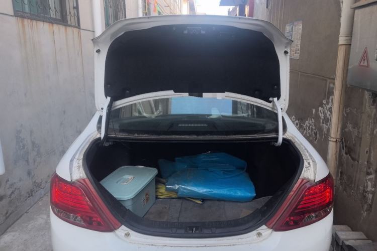 Used BYD e5 2016 300 Luxury Edition