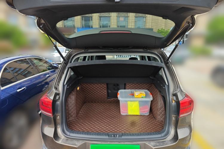 Used Volkswagen Tiguan 2017 300TSI Automatic Two-Wheel Drive Silk Road Comfort Edition Trunk