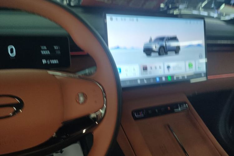 Used GAC Trumpchi Xiangwang S7 2025 180km Ultra All-Wheel Drive LiDAR Edition Center Console