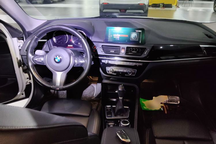 Used BMW 1 Series 2019 118i M Sport Package Center Console