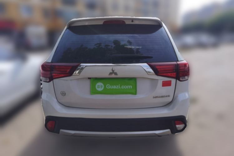 Used Mitsubishi Outlander 2018 2.0L Two-Wheel Drive Glory Edition 5 Seats
