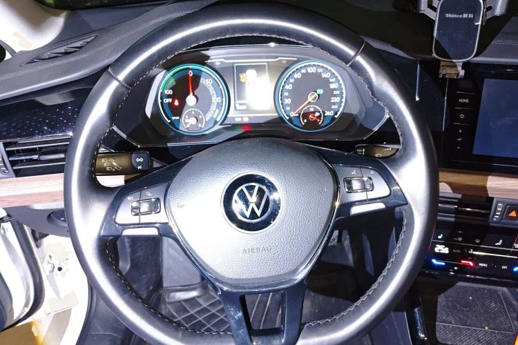 Used Volkswagen Passat New Energy 2020 430 PHEV Hybrid Luxury Edition China VI Standard
