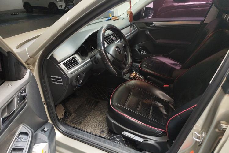 Used Volkswagen Bora 2016 1.6L Automatic Fashion Model