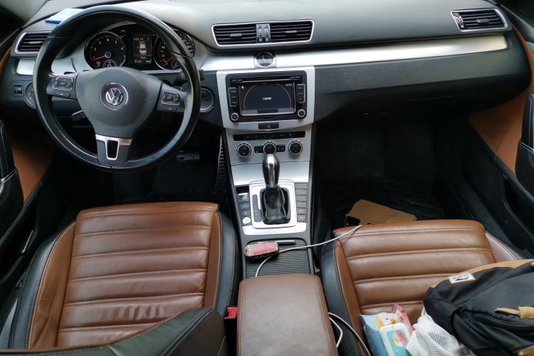 Used Volkswagen FAW-Volkswagen CC 2015 2.0 TSI Luxury Model Center Console