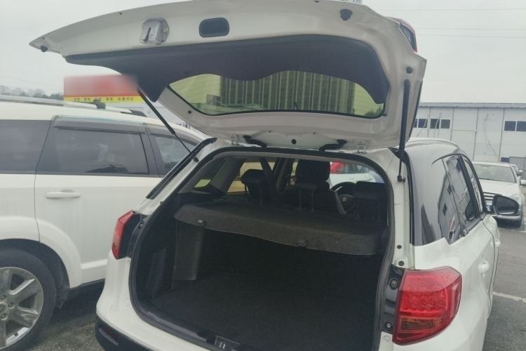 Used Suzuki Vitara 2016 1.4T Automatic Two-Wheel Drive Luxury Version Trunk