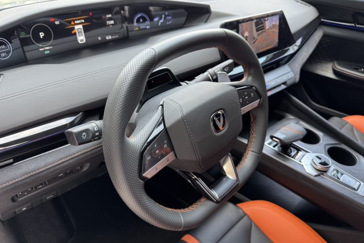 Used CHANGAN UNI-V 2024 1.5T Prestige Sport Edition
