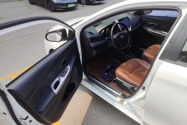 Used Toyota YARiS L Zhi Xiang 2017 1.5E CVT Dynamic Edition Driver Seat