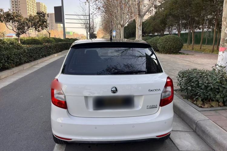 Used Skoda Fabia 2014 1.6L Automatic Sport Edition
