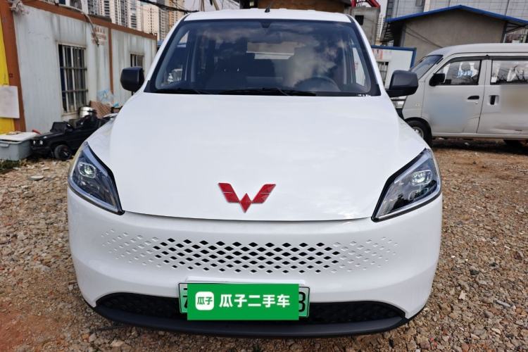 Used Wuling Hongguang New Energy 2025 Extended-Range Hybrid 50KM Comfort Version Front
