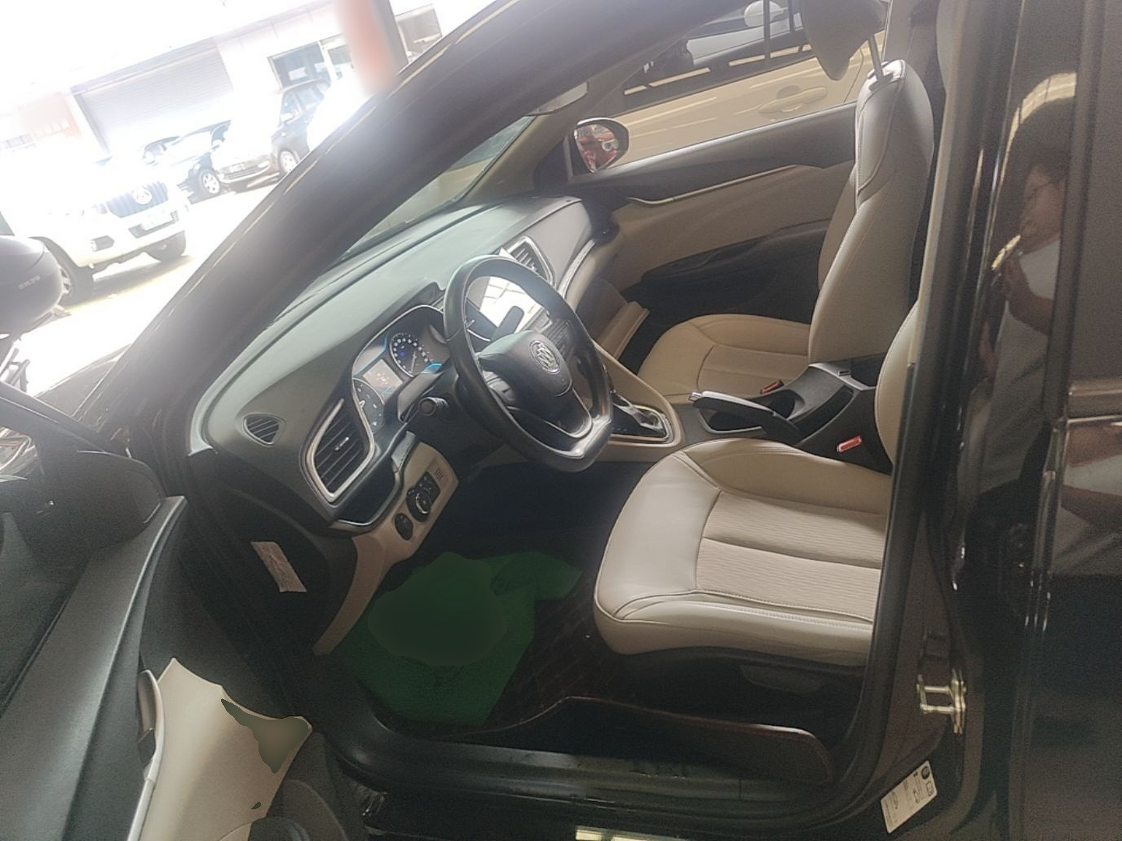 Avant de la voiture