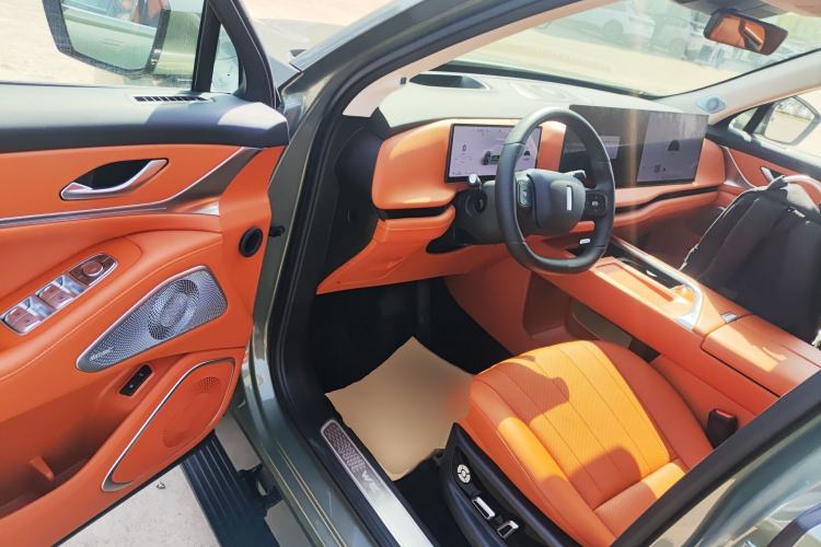 Used Wey Lanshan 2025 Four-Wheel Drive Max Driver Seat