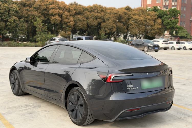 Used Tesla Model 3 2023 Rear-Wheel-Drive Version
