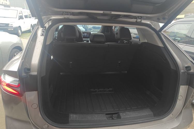 Used Roewe RX5 New Energy 2023 eRX5 Super Hybrid Premium Edition Trunk