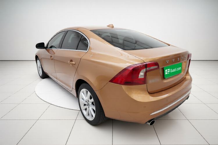 Used Volvo S60 2014 S60L 2.0T Zhiyuan Edition Exterior 3