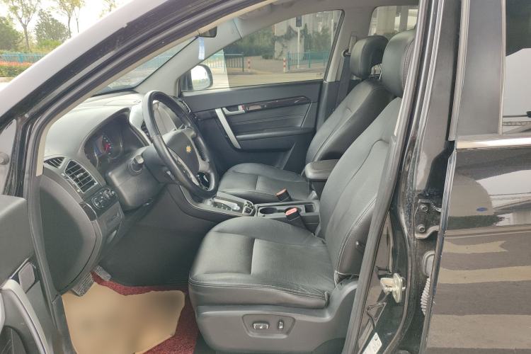 Used Chevrolet Captiva 2017 2.4L 4x4 Flagship Edition 7-Seater