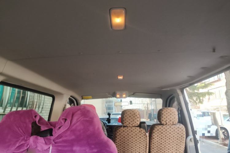 Used SAIC MAXUS Xintu V80 2020 2.0T AMT PLUS City Edition Short Wheelbase Ultra-Low Roof 5/6-Seater Headliner