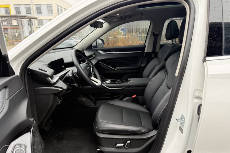 Used Haval H6 2024 1.5T Two-Wheel-Drive Classic Edition
