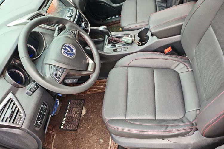 Used CHANGAN CS75 2014 1.8T Automatic Prestige Model China IV Standard Driver Seat