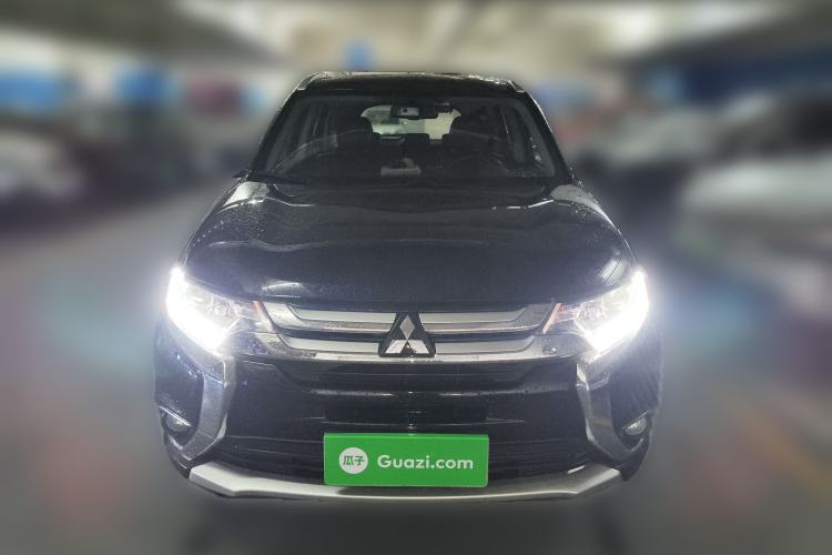 Used Mitsubishi Outlander 2017 2.0L Two-Wheel Drive Glory Edition 5 Seats
