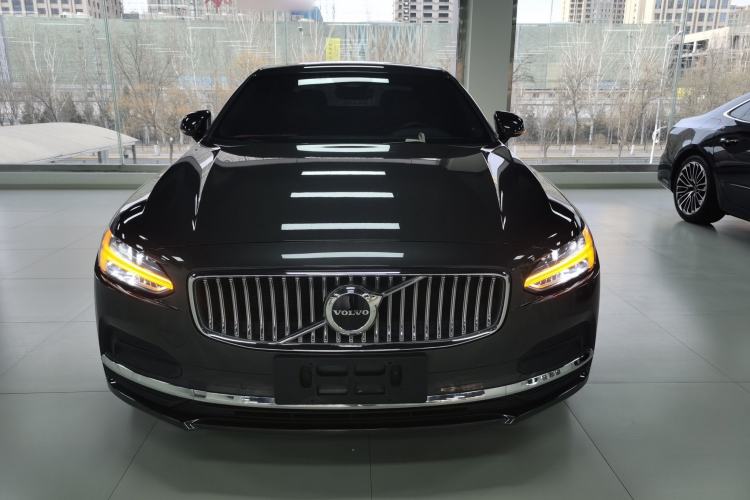 Used Volvo S90 2023 B5 Zhiyuan Luxury Edition
