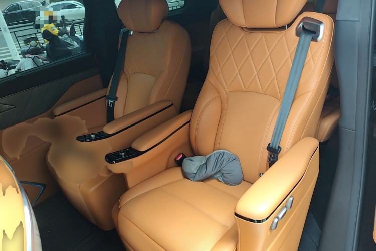 Used Wey Gaoshan 2025 Four-Wheel Drive Alpine 8
