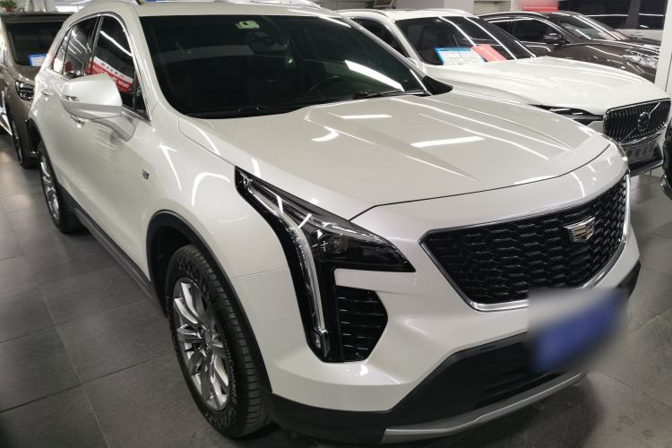 Used Cadillac XT4 2020 Revised Version 28T Two-Wheel Drive Leading Edition Front Right 45 Deg