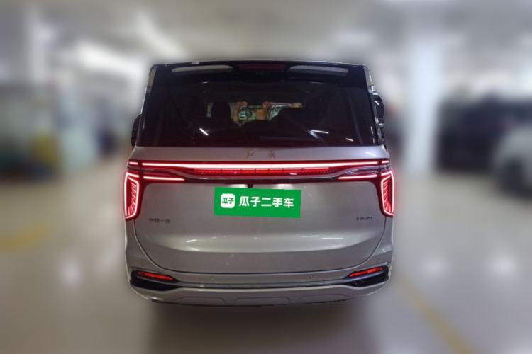 Used Hongqi HQ9 2023 2.0T Smart Connect Flagship Edition Rear
