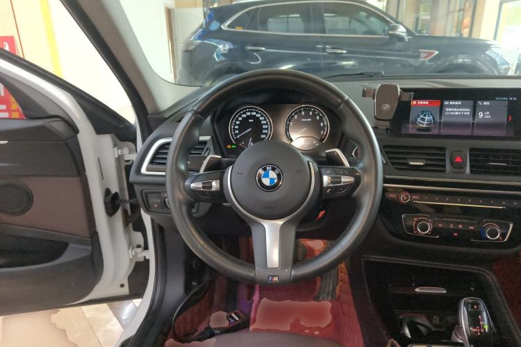 Used BMW 1 Series 2020 125i Leading Model M Sport Package Steering Wheel