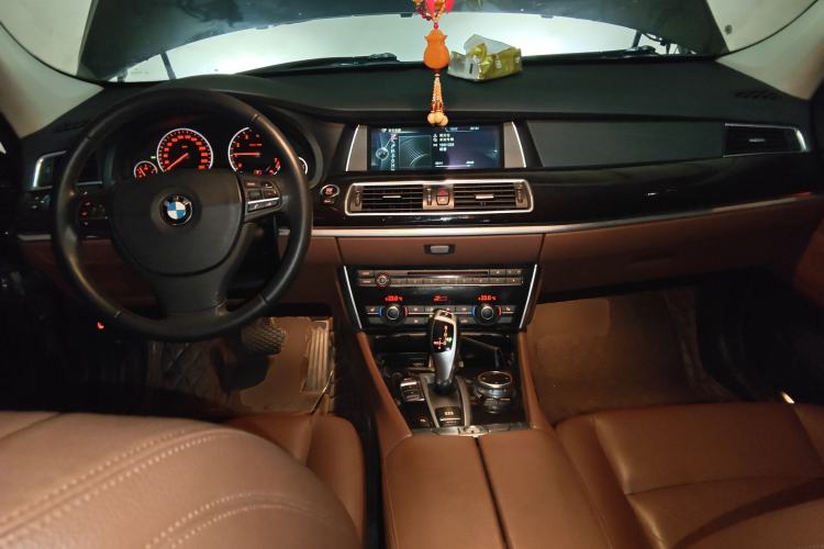 Used BMW 5 Series GT 2014 528i Leading Model

