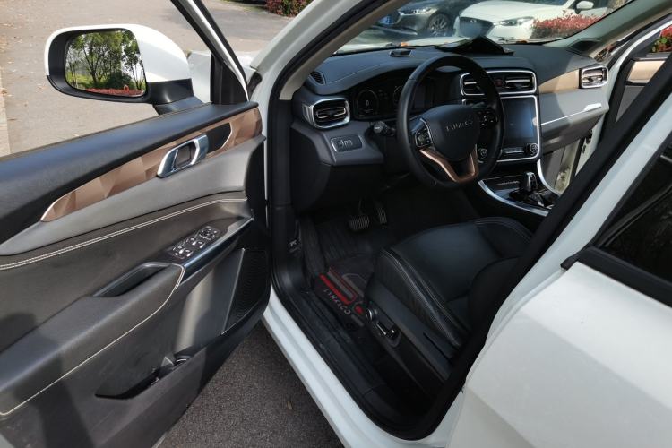 Used Lynk & Co 01 2017 2.0T Two-Wheel Drive Pro Edition
