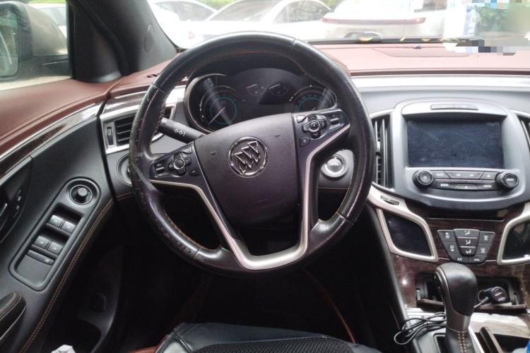 Used Buick LaCrosse 2013 2.0T SIDI Smart Luxury Flagship Edition Steering Wheel