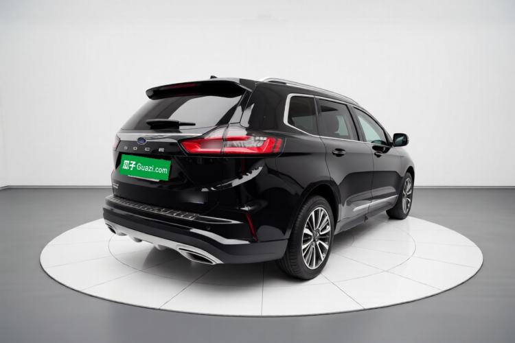 Used Ford Edge 2021 PLUS EcoBoost 245 Two-Wheel-Drive Titanium 7-Seater Rear Right 45 Deg